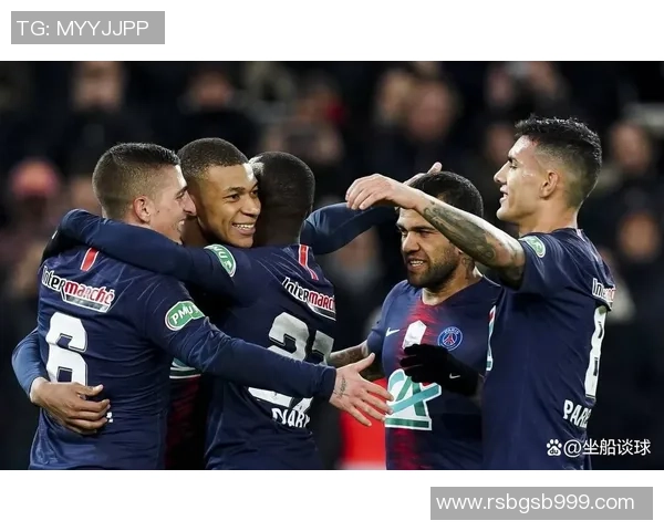 世界杯精彩对决巴黎圣日耳曼与巴萨激战成平局赛后点评引发热议