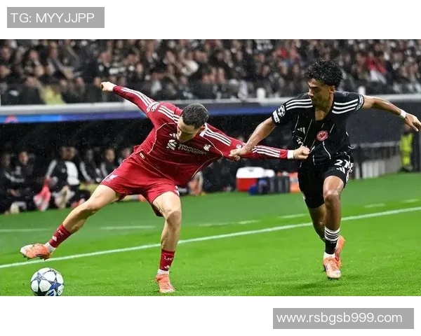 中超盛宴:皇马狂胜拜仁四球展现霸主风范引发全场欢呼 中超盛宴:皇马狂胜拜仁四球展现霸主风范引发全场欢呼