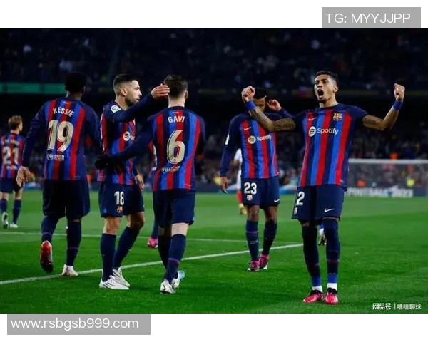 欧联杯激战巴萨逆转曼联全场沸腾十大精彩进球回顾 欧联杯激战巴萨逆转曼联全场沸腾十大精彩进球回顾