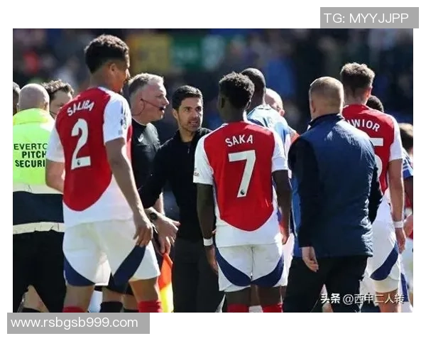 世界杯阿森纳与拜仁战平引发争议判罚全场沸腾瞬间回顾 世界杯阿森纳与拜仁战平引发争议判罚全场沸腾瞬间回顾